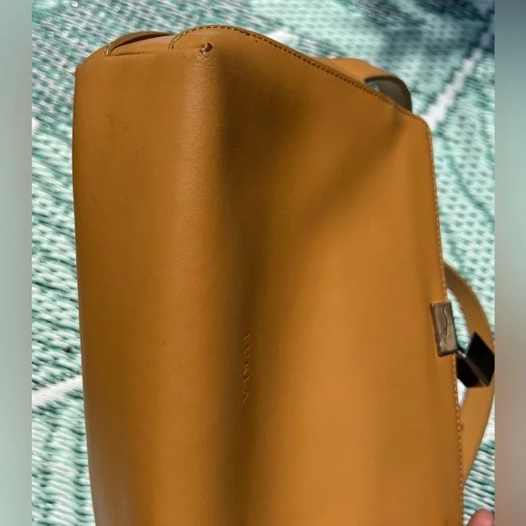 Vintage Furla Italian Leather Shoulder Bag - Picture 7 of 11